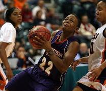 领先优势明显引爆全场！Rookie意外战胜热火赢得满堂喝彩